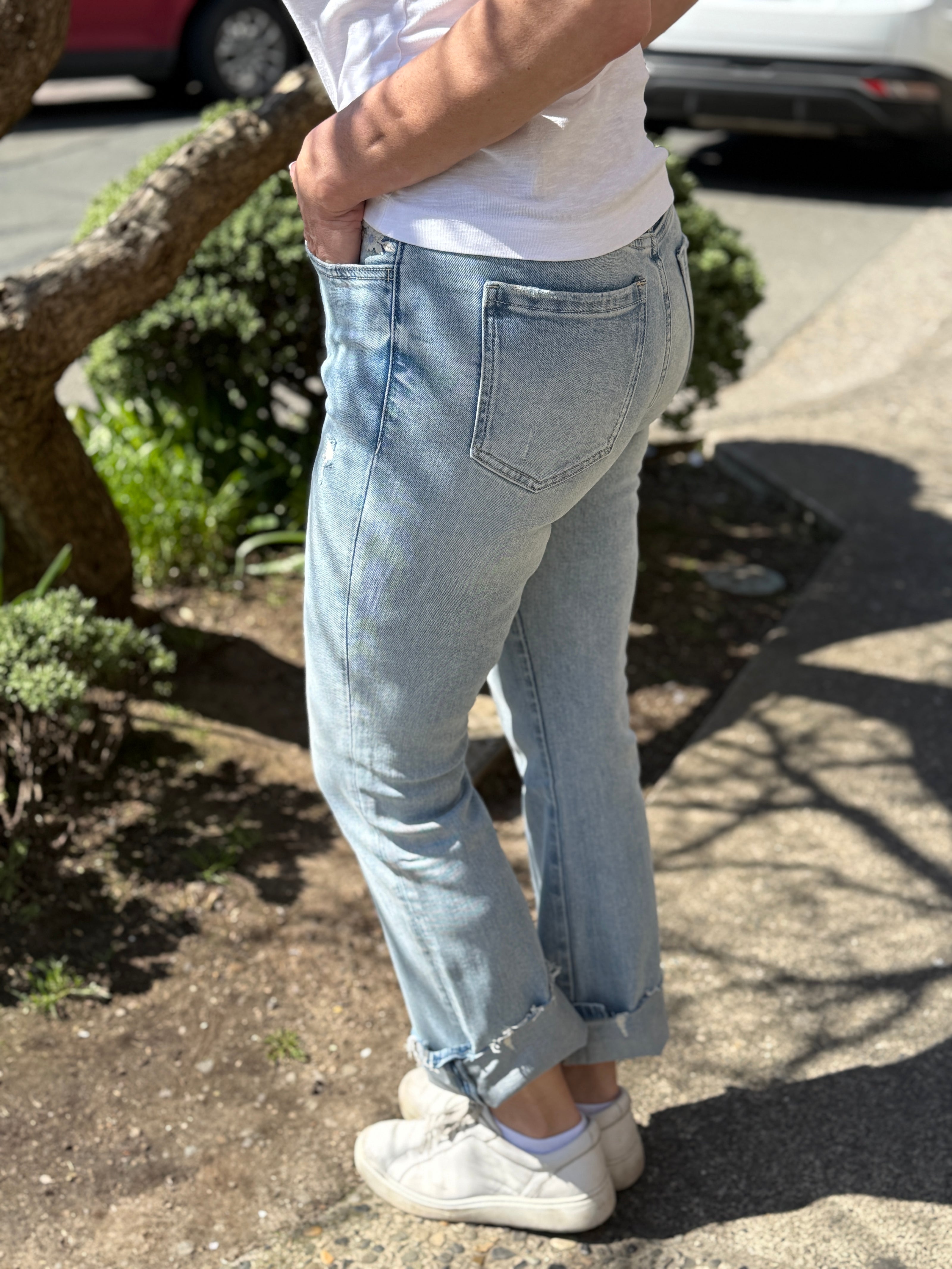 Kai Embroidered Pant back/side