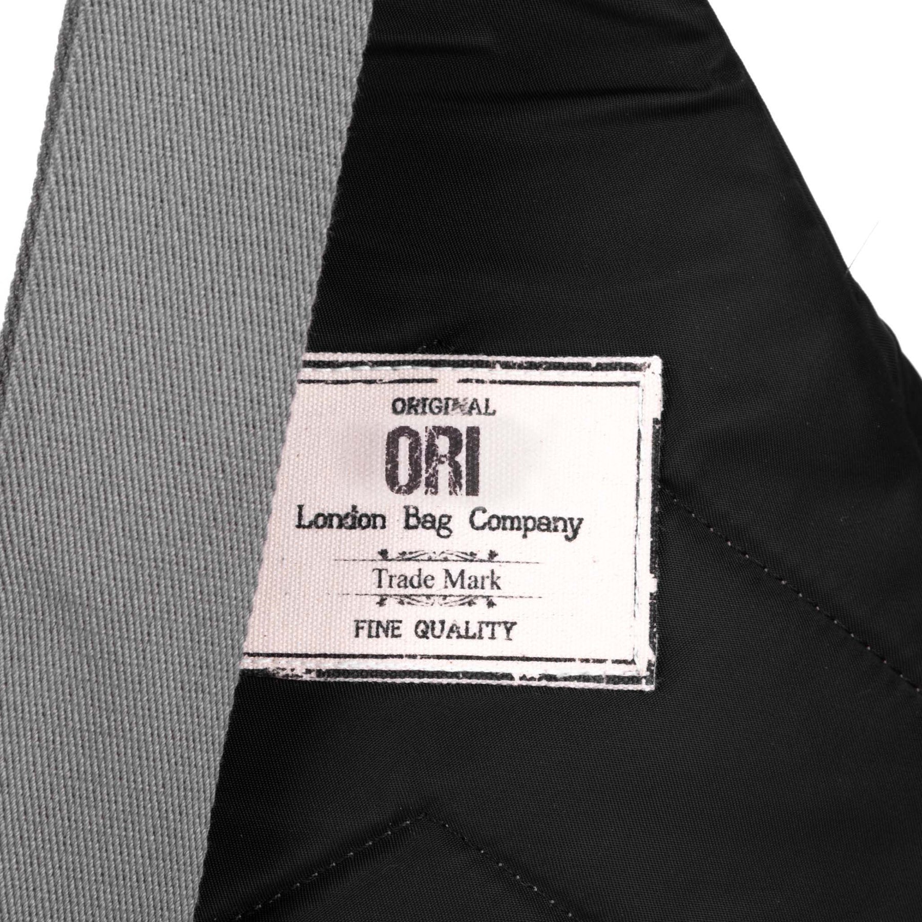 Willesden B (Recycled Nylon) Large Sustainable Scooter Bag | logo black