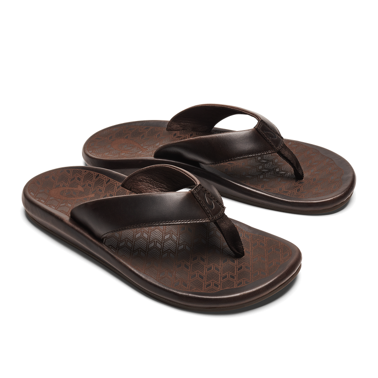 ILIKAI Mens Leather Beach Sandals pair