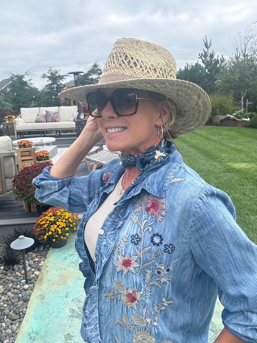 Anora Blouse