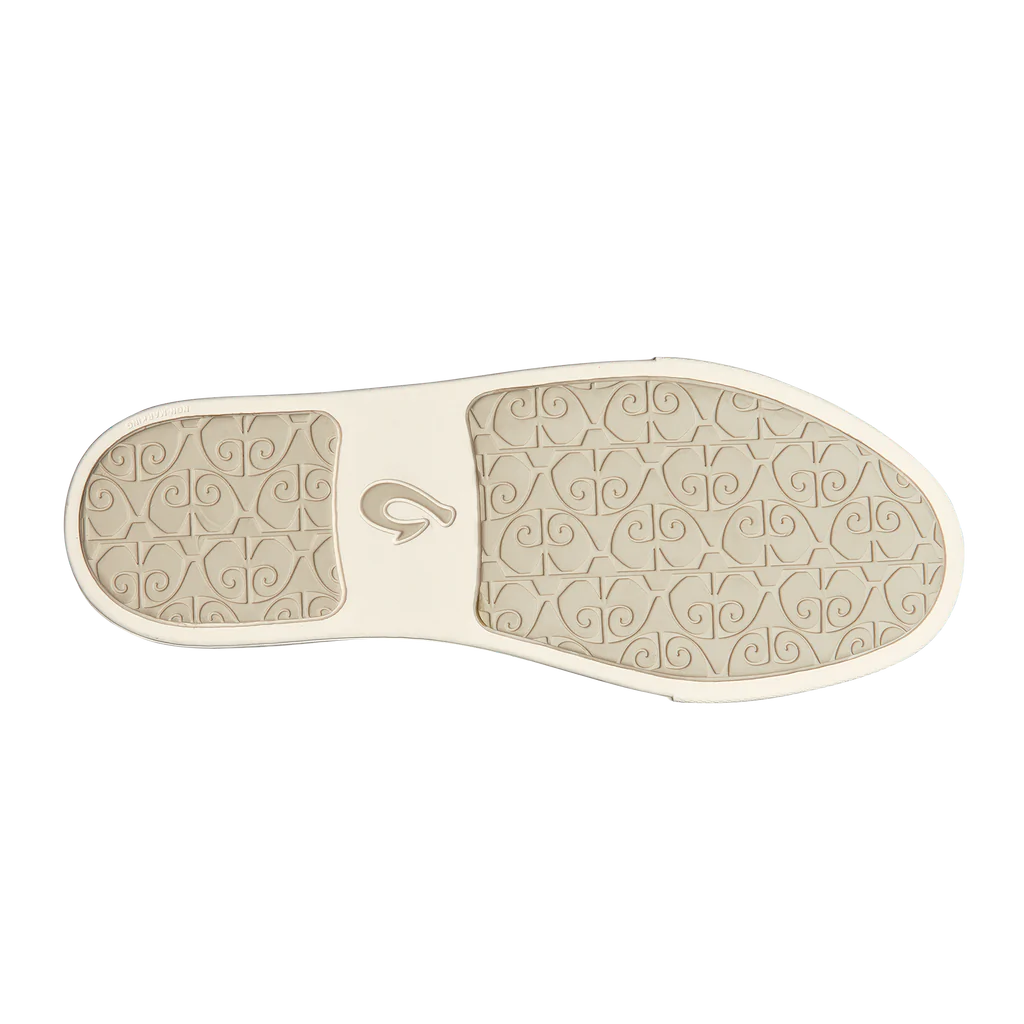 Pehuea Li Women's Sneaker Shoes sole