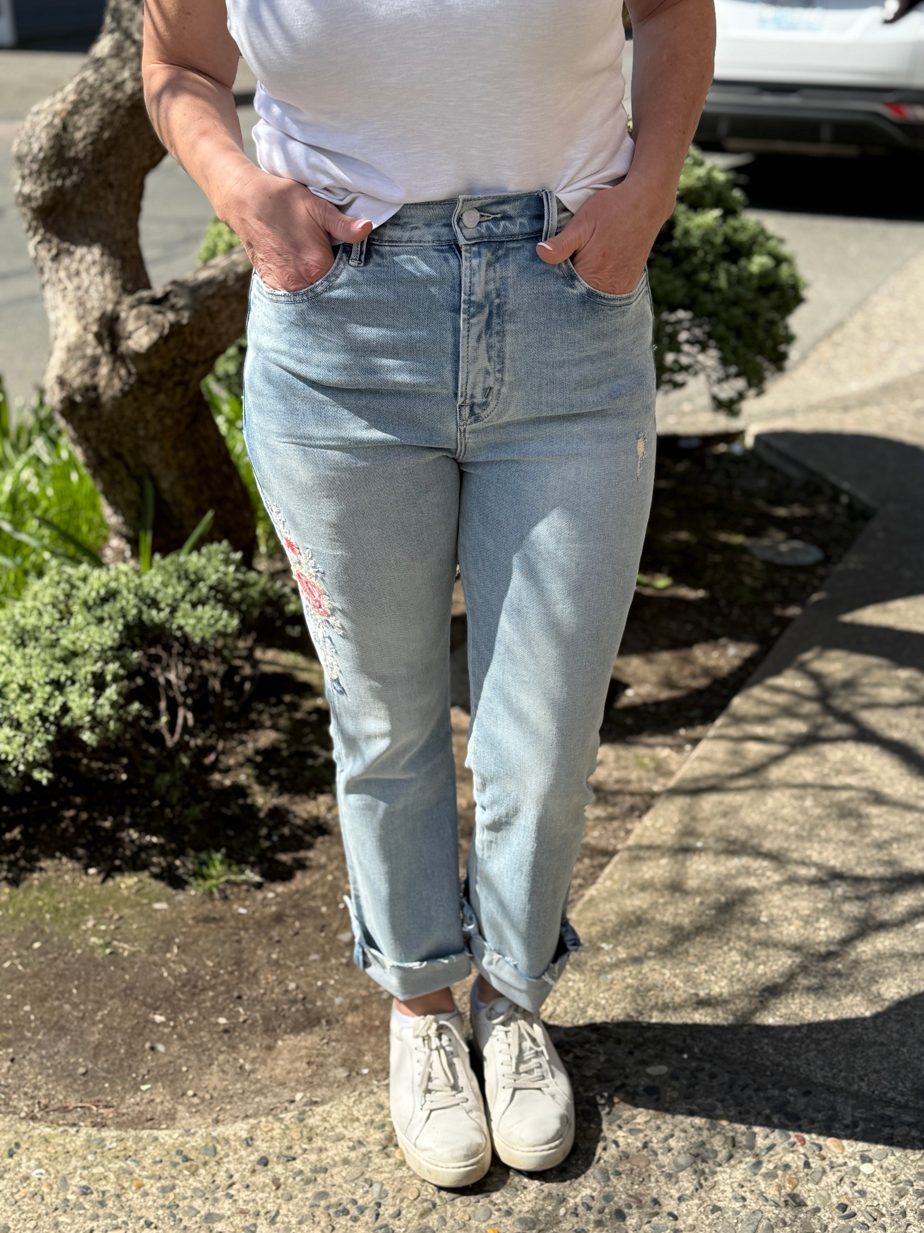 Kai Embroidered Pant front