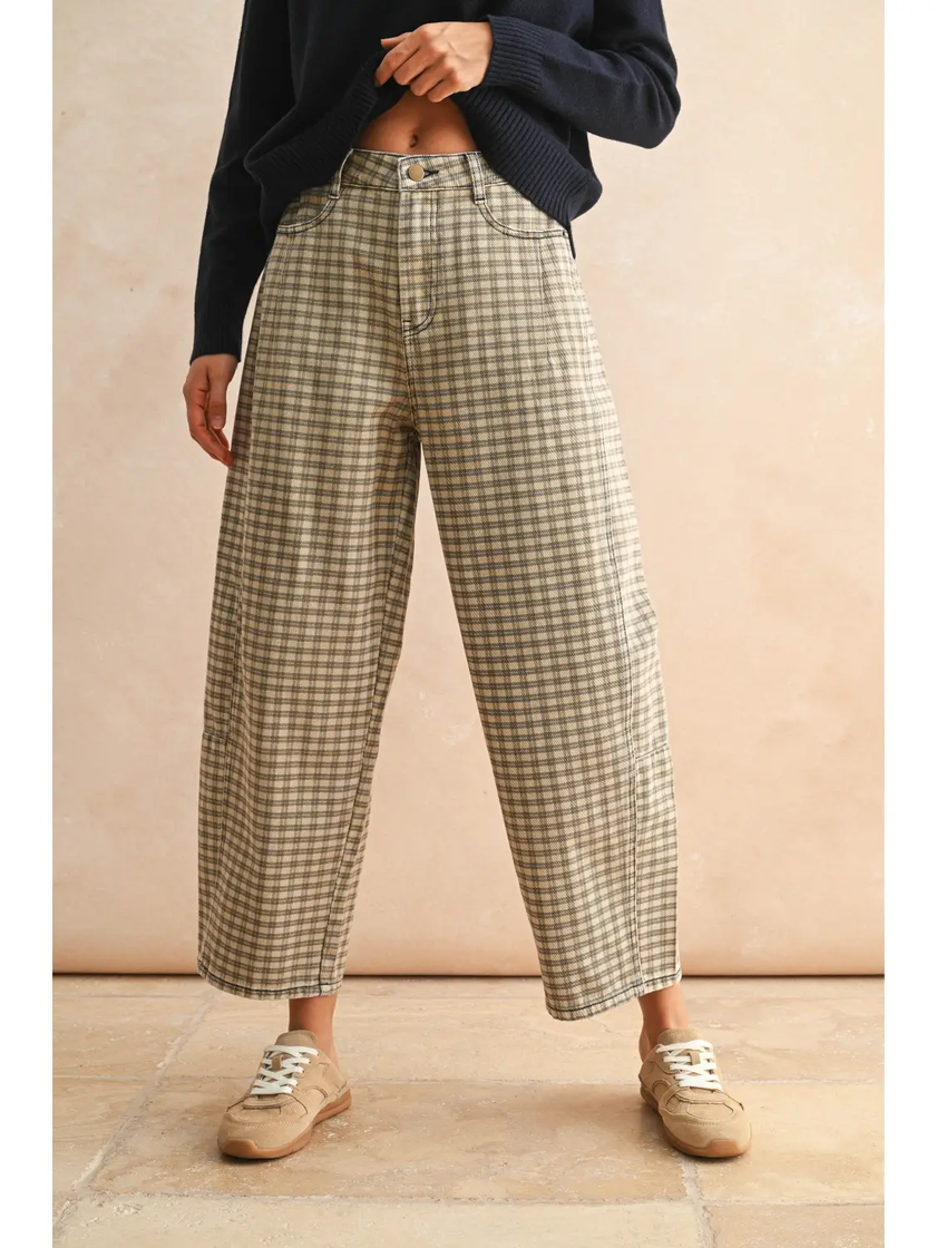MINI CHECKER PATTERN BARREL PANTS  tan /brown front