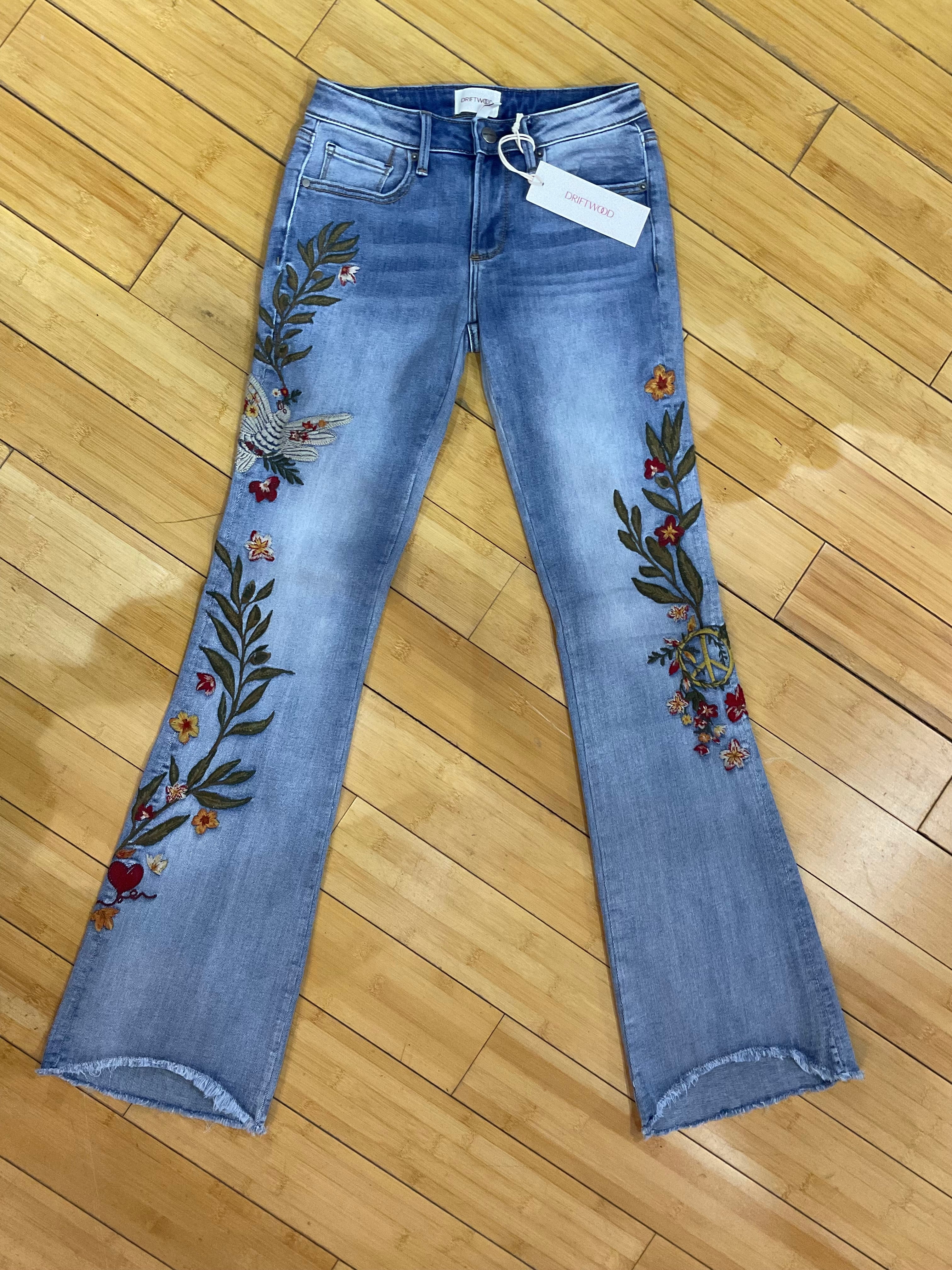 DRIFTWOOD EVA X PEACE ON EARTH front