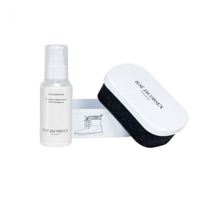 Ilse Jacobsen Sponge & Boot Oil