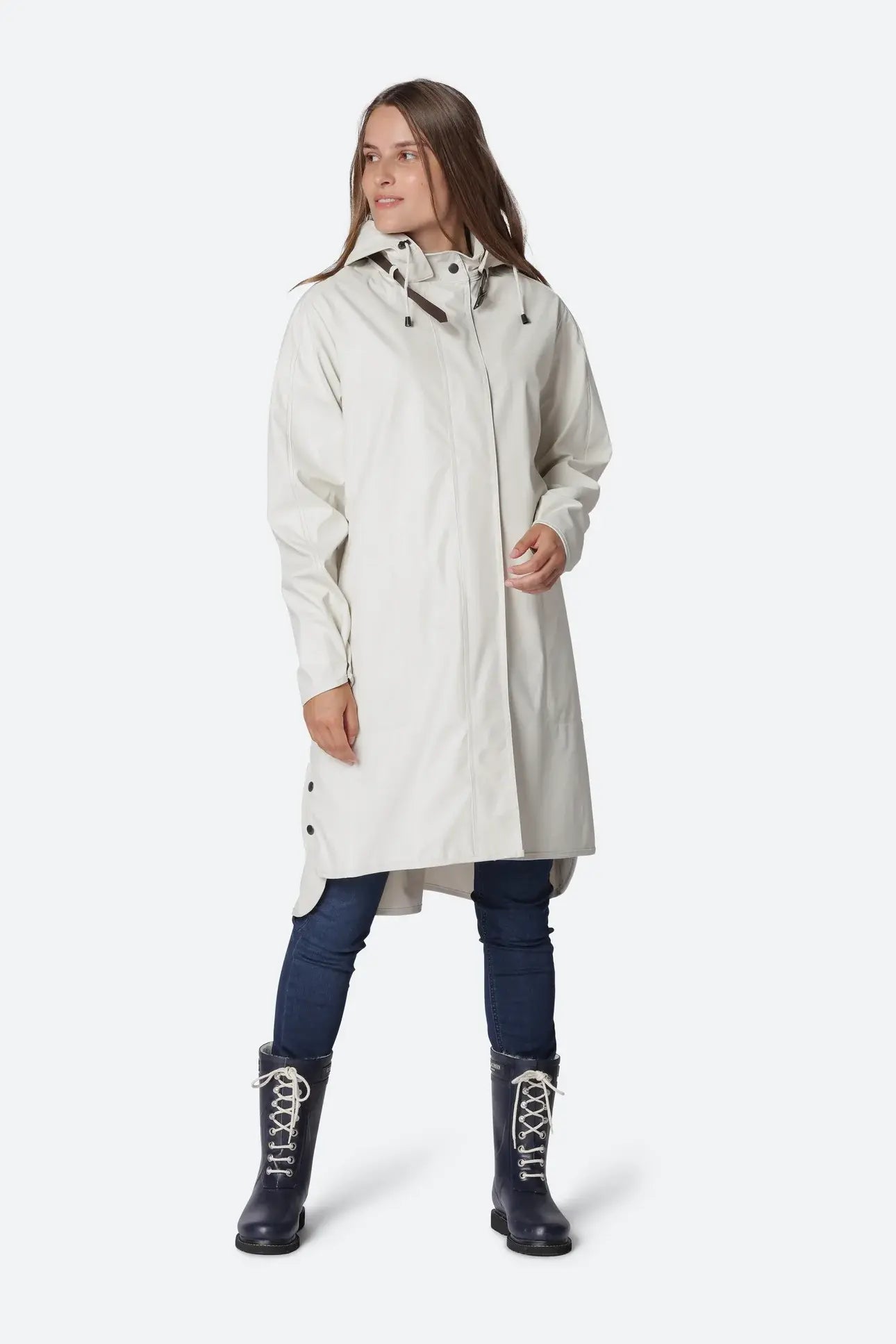 Rain71 Loose Cut | 121 milk creme model
