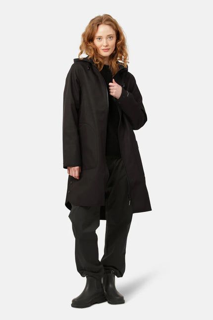 Rain128 Loose Cut black model front