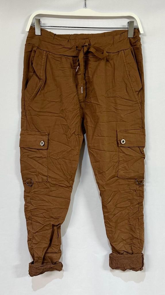 Darcy Solid Cargo Crinkle Jogger Pant | Tobacco