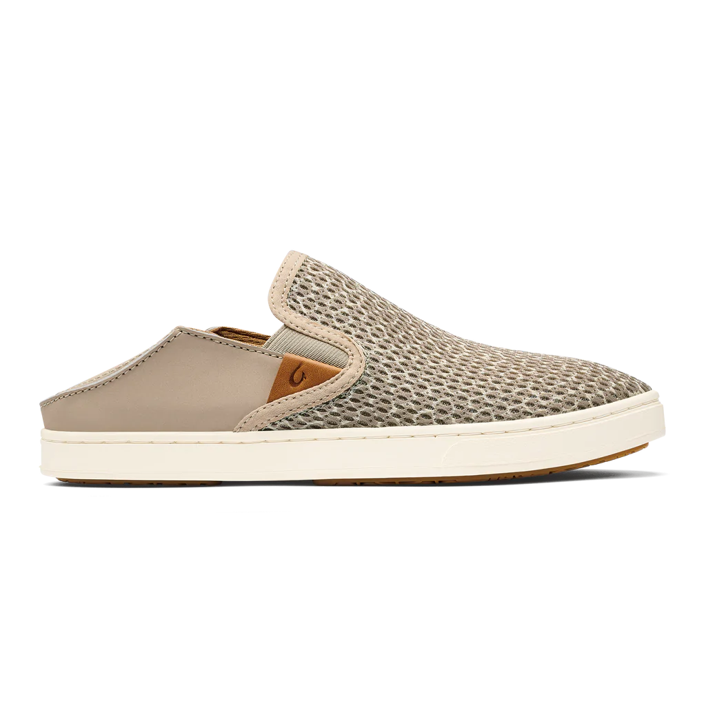Pehuea pa’i Women's Sneaker Shoes - Silt profile with back down