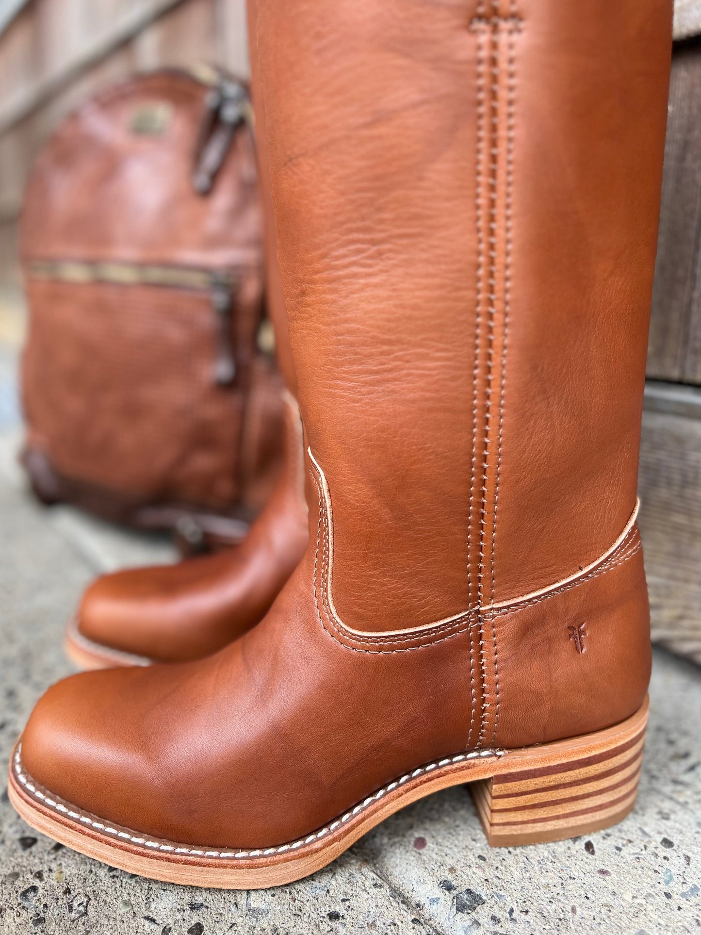 Frye Campus Leather Boot - Saddle display side 