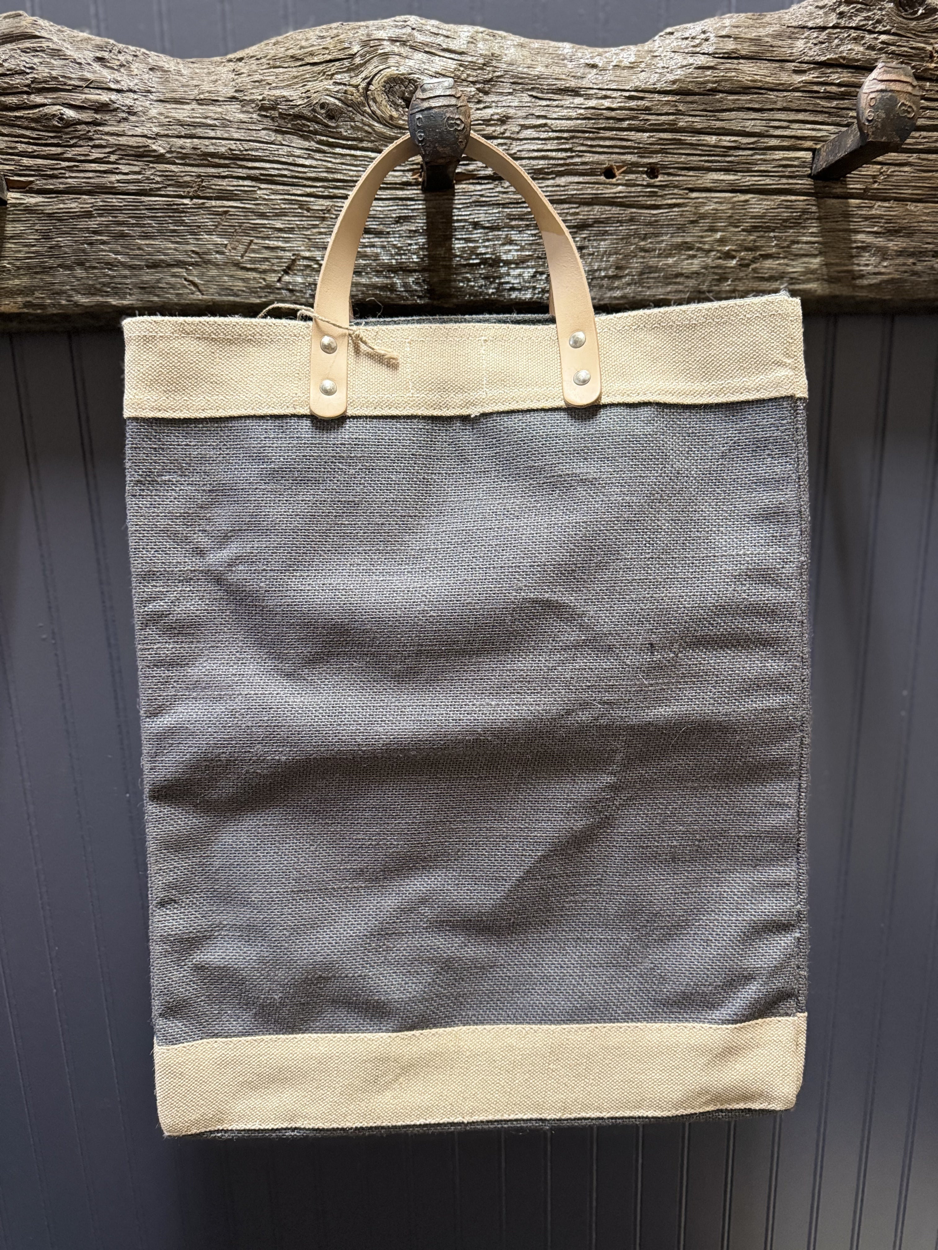 Face To Face Grey Market Tote - Beach Life back