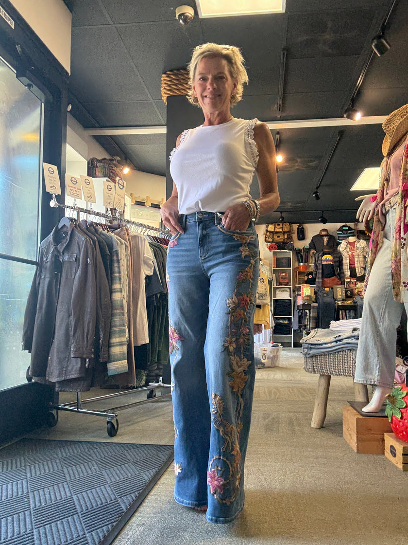 PENELOPE X LILLIES & LASSOS