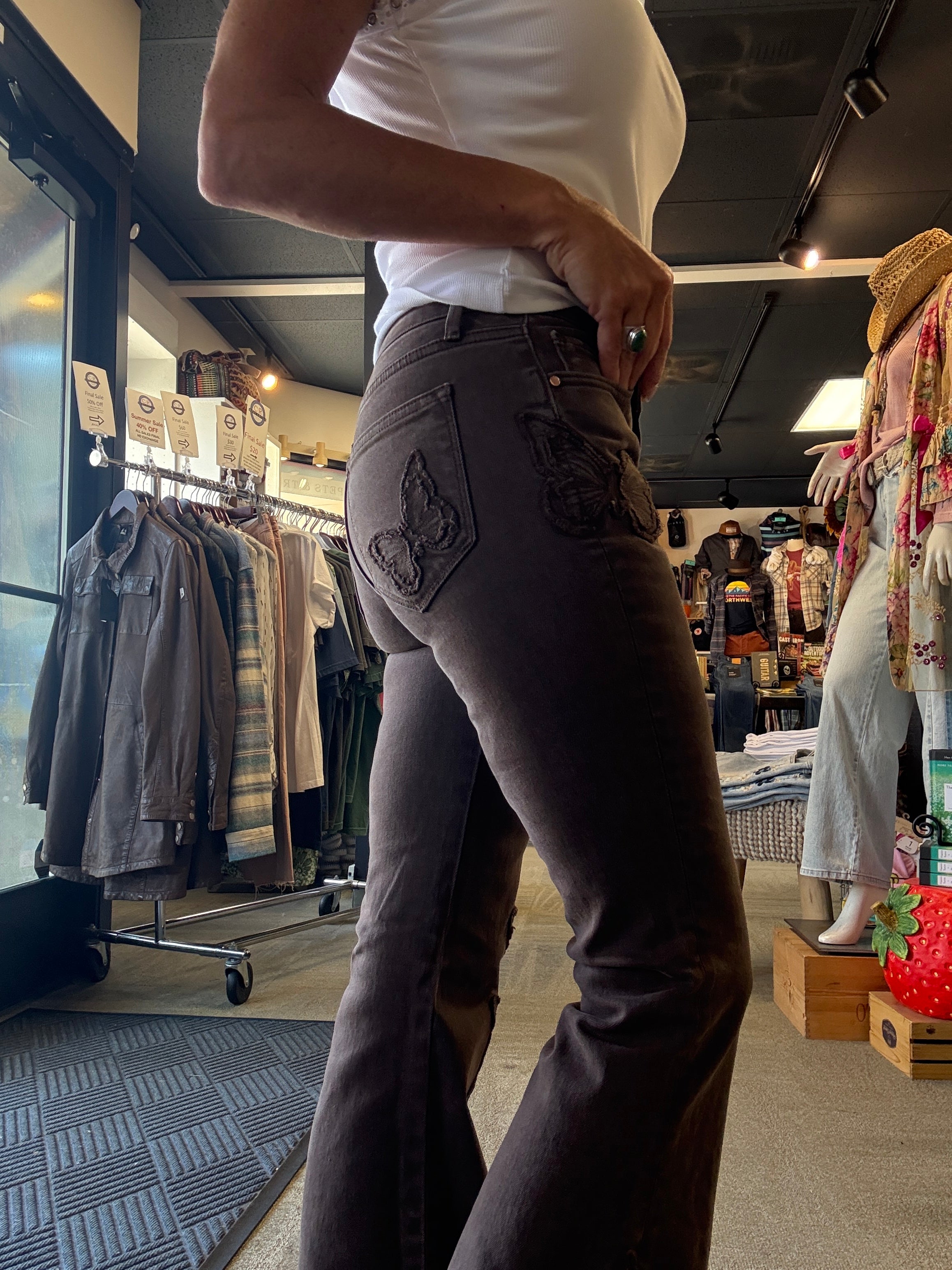 FARRAH X BUTTERFLY PACTHWORK right leg/ patch detail