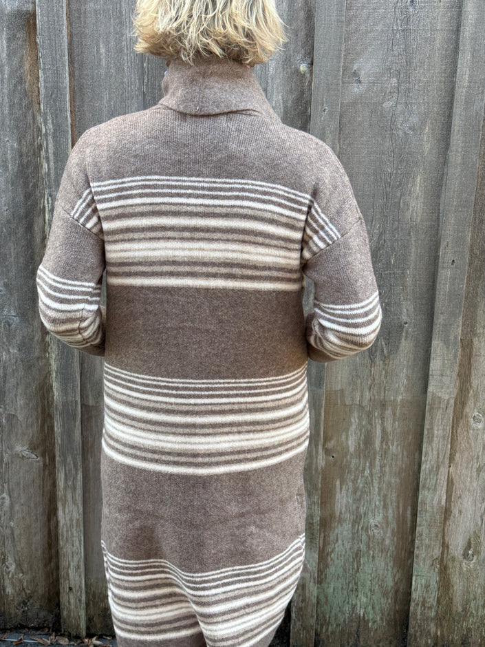 Helen Horizontal Lines Shawl Collar Duster