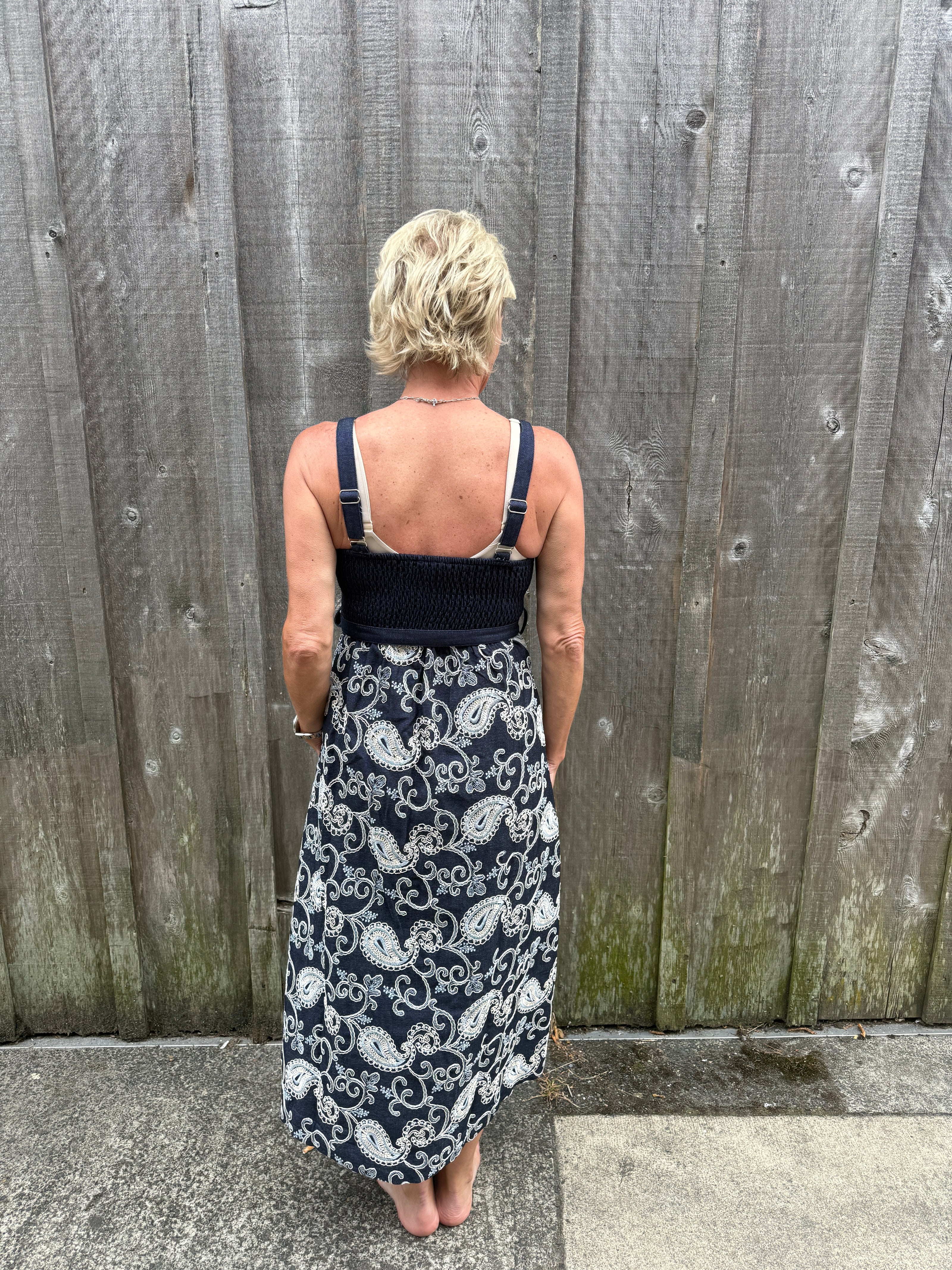 Strap EMB MIDI Dress W Belt