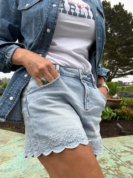 Suzy Scallop Denim Short