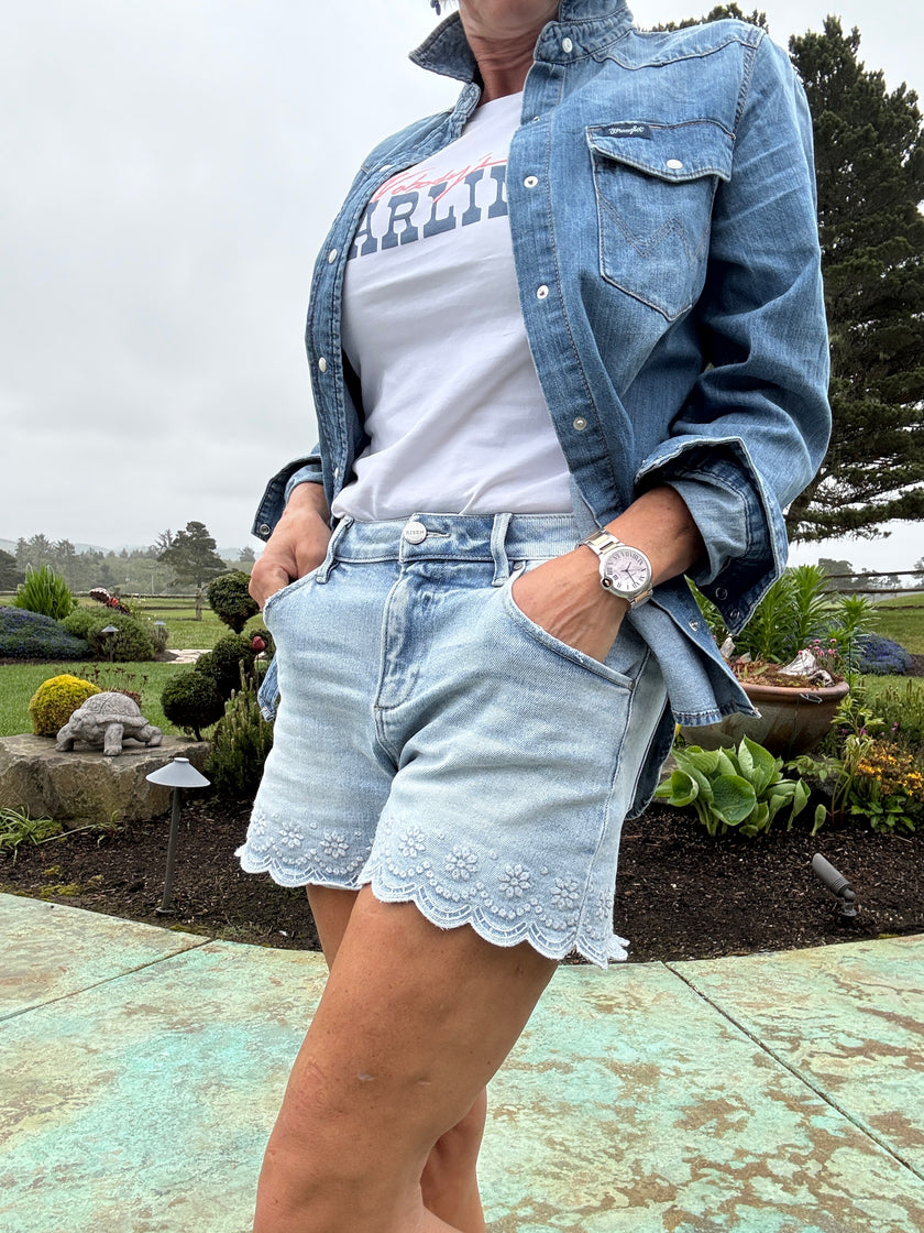 Suzy Scallop Denim Shorts