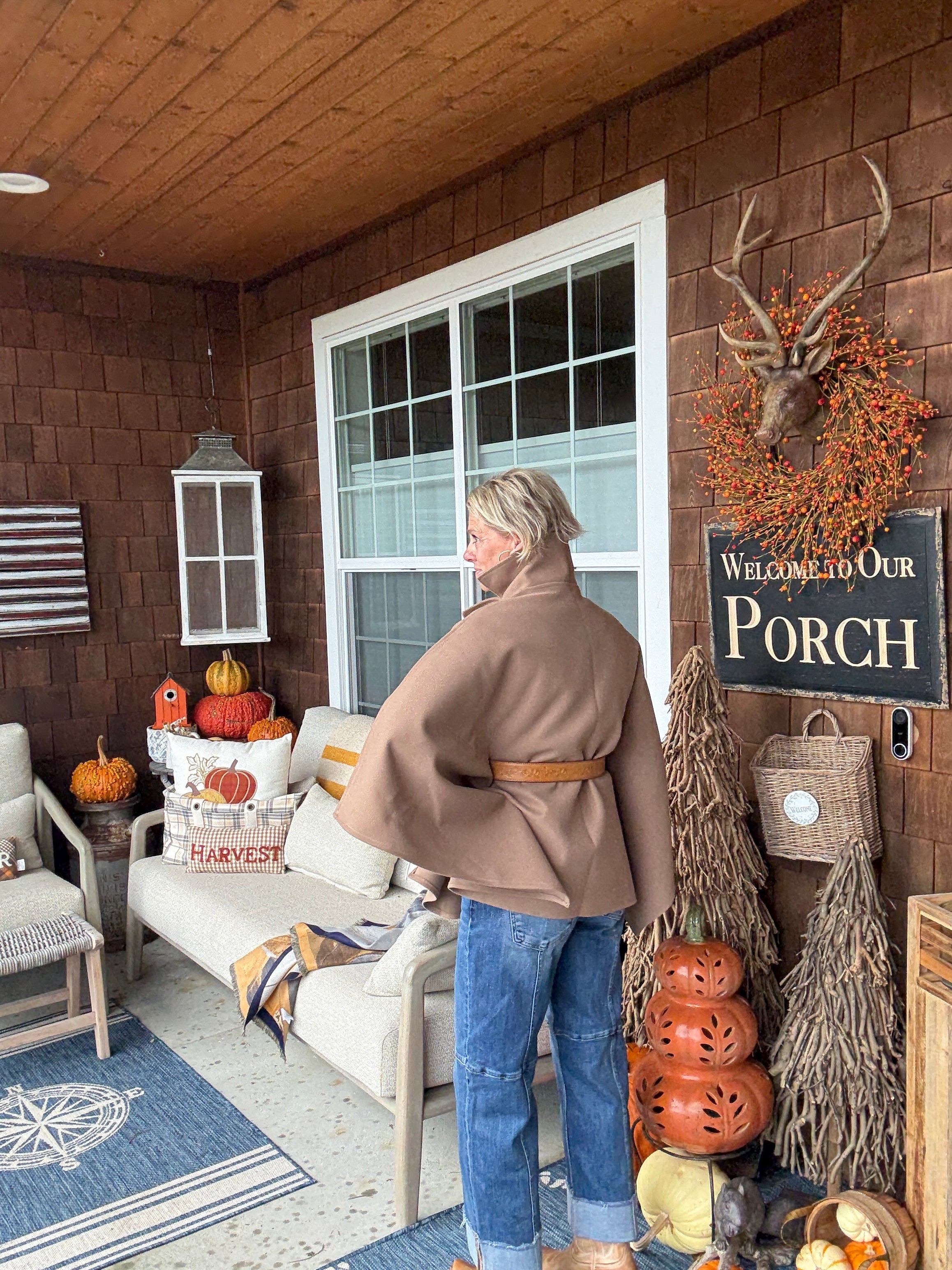 Notched Lapel Belted Tailored Cape back