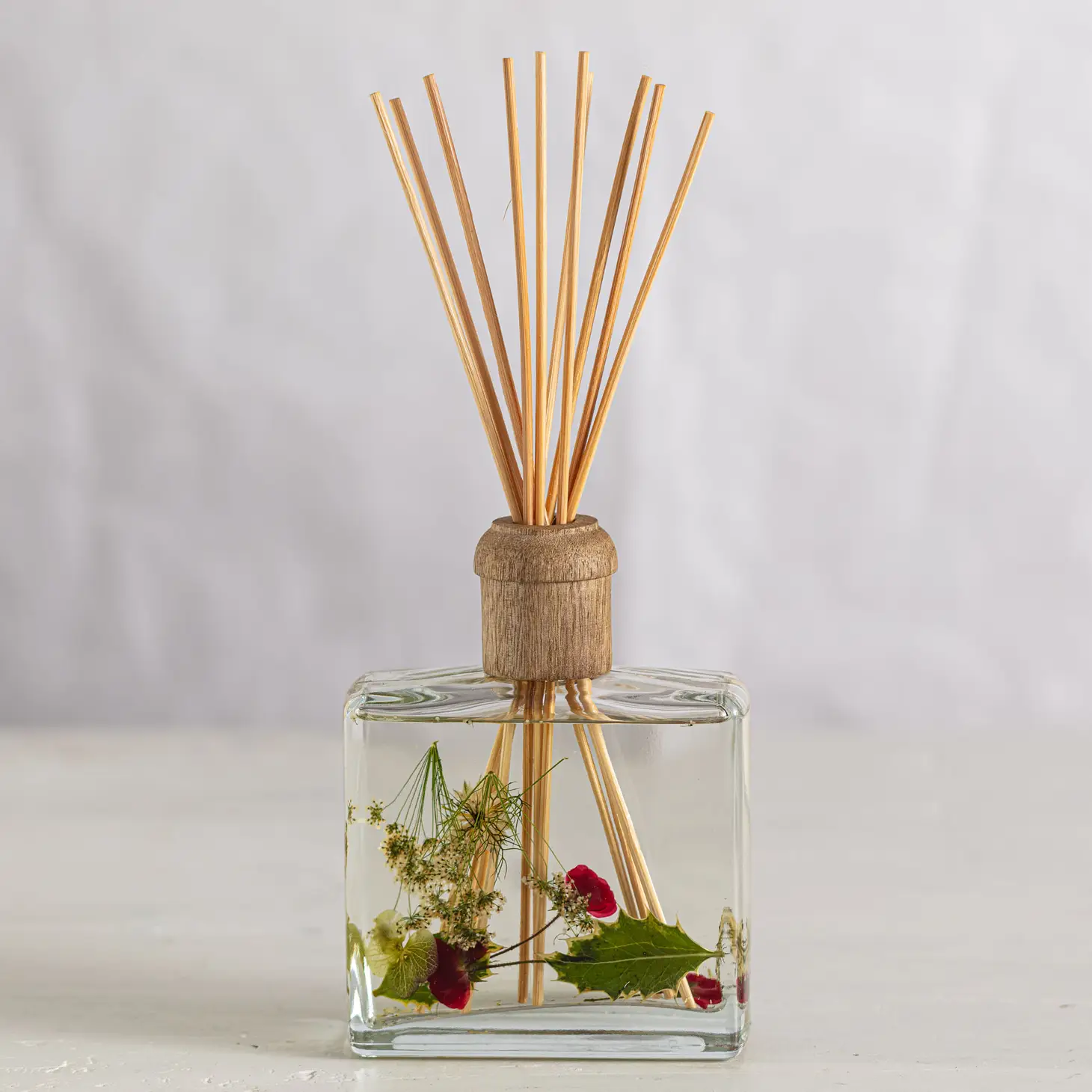 Rosy Rings Reed Diffuser Citrus Garland