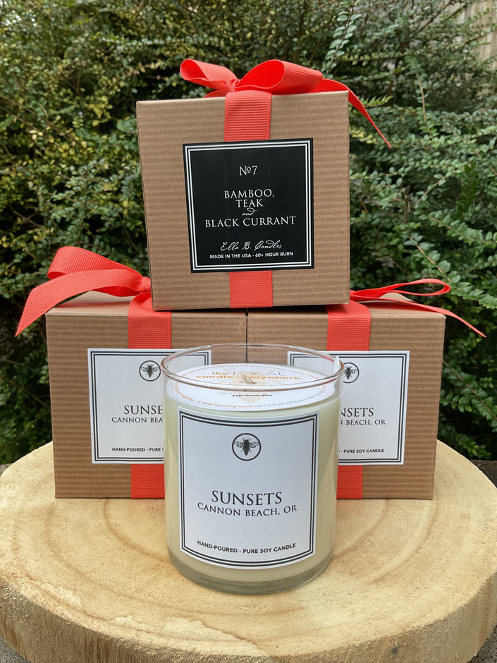 Bamboo, Teak and Black Currant Candle 'Cannon Beach' with cardboard packaging and ribbon
