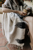 Tribe & True Manos Blanket - Espresso in nature 2