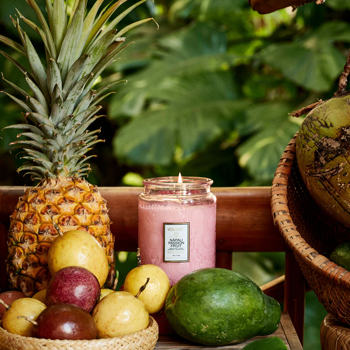 Nãpali Passion Fruit 18oz Large Jar Candle lit