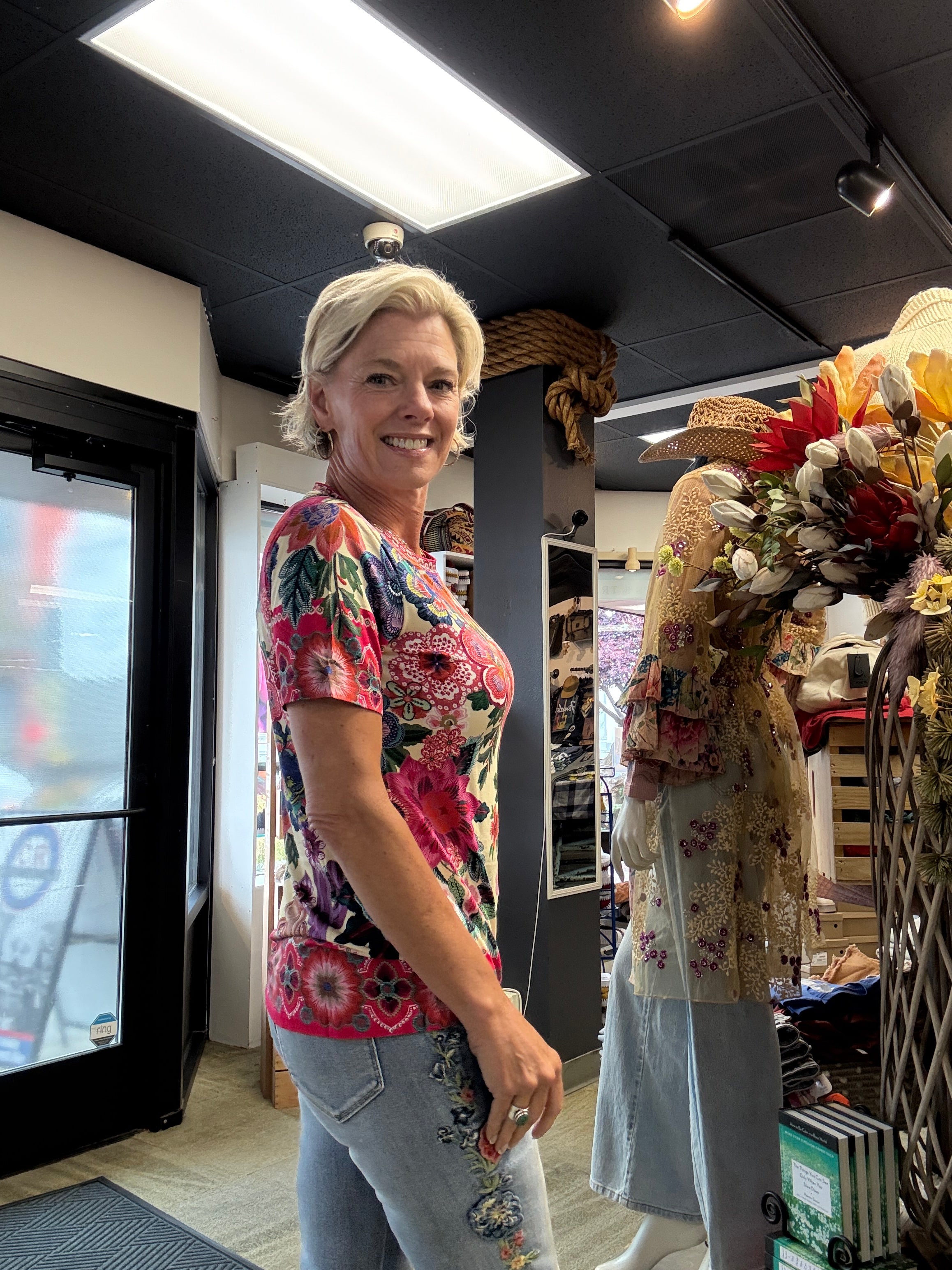 THE JANIE FAVORITE SHORT SLEEVE