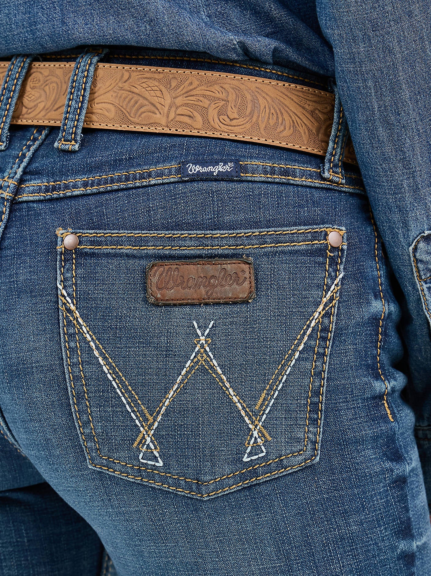 Wrangler Retro Mae Mid Rise Bootcut Jean back pocket close up