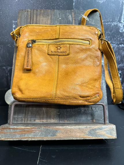 Sling Bag Genuine Leather Harper | Mustard back