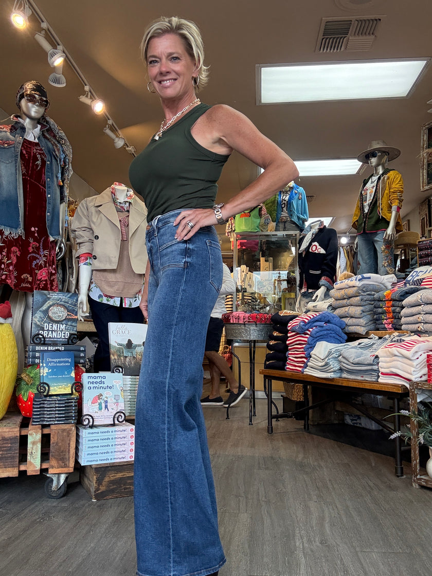 Mid Rise Wide Jeans W Front Patch Pocket