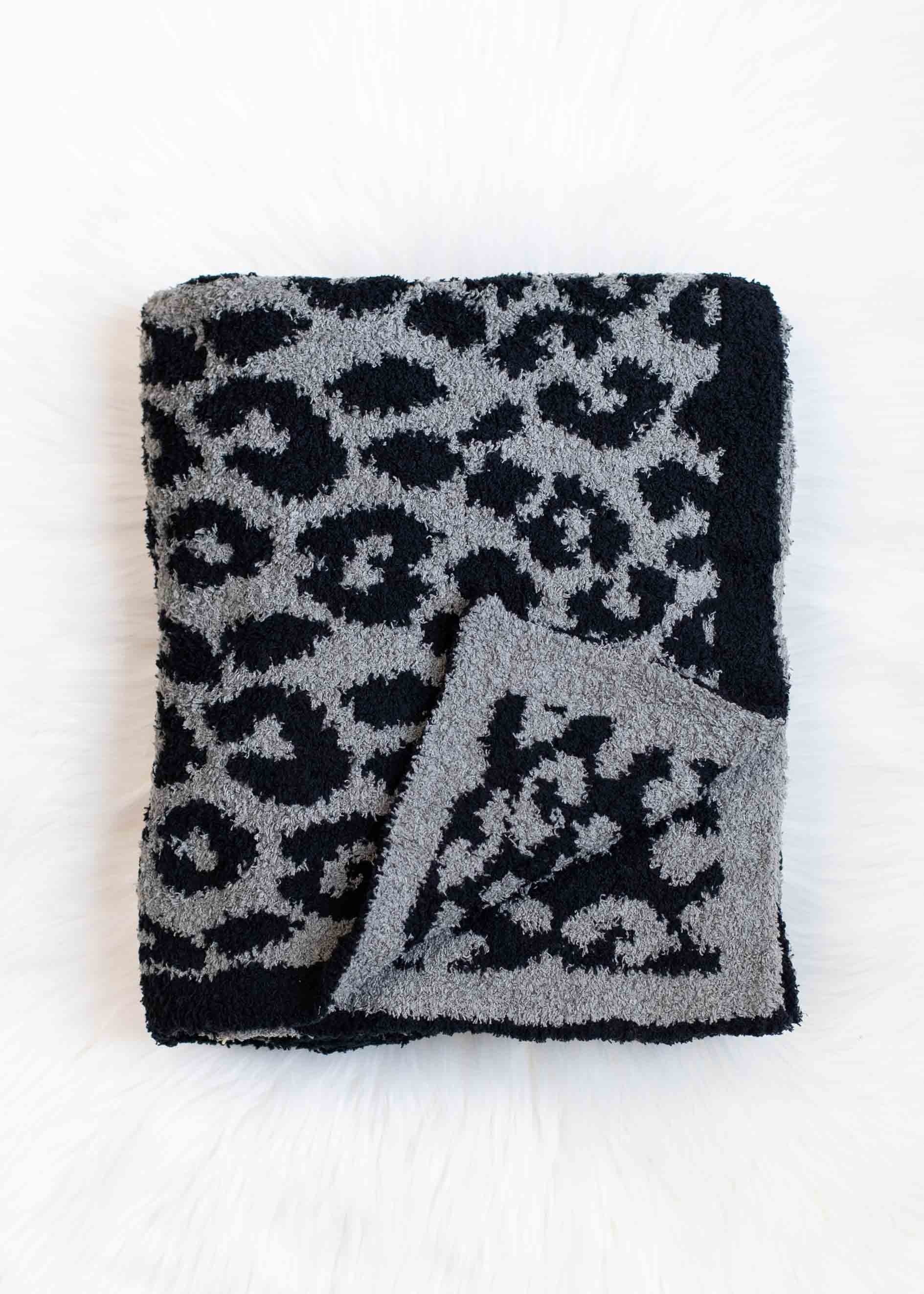 Dark Grey Leopard Print Blanket Dim: 60" x 50" pattern