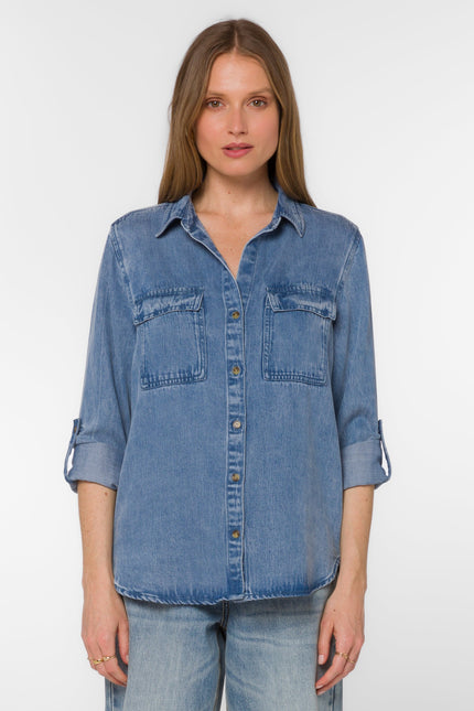 TALMA UPTOWN BLUE SHIRT front model