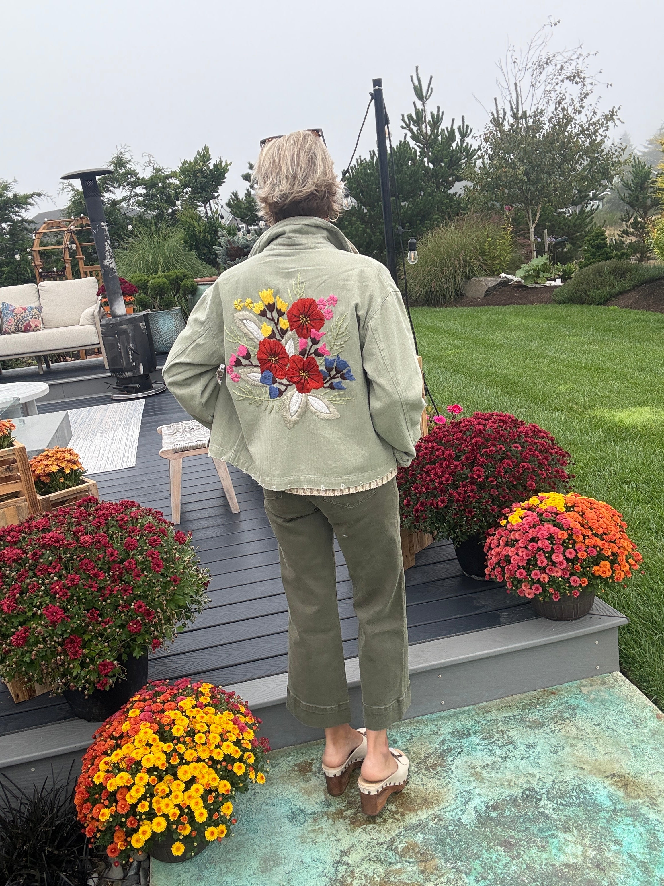 HERRINGBONE CROP JACKET back