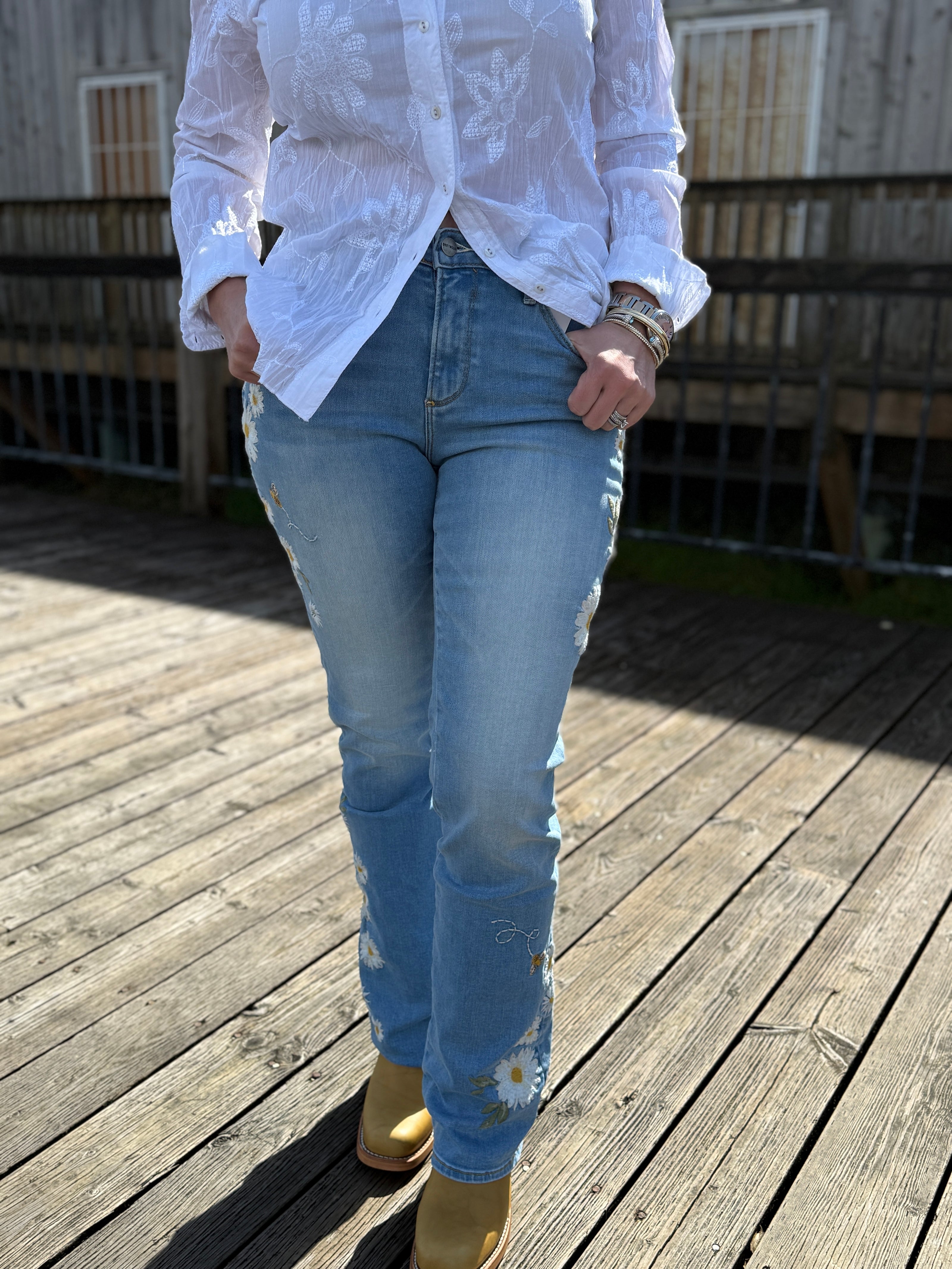 Driftwood Kelly Bootcut X Daisy Bee front