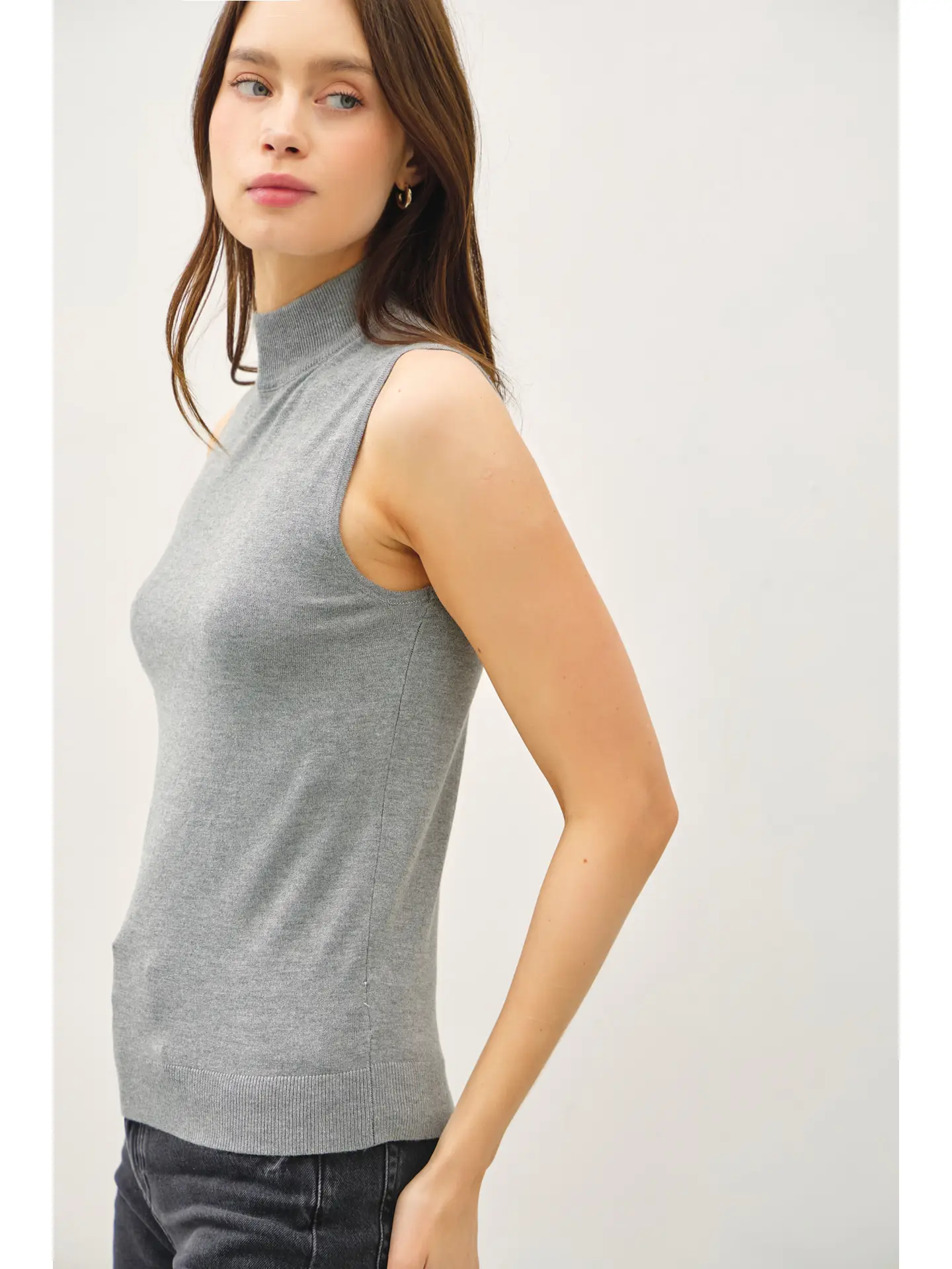 Lightweight Mock Neck Sleeveless Sweater