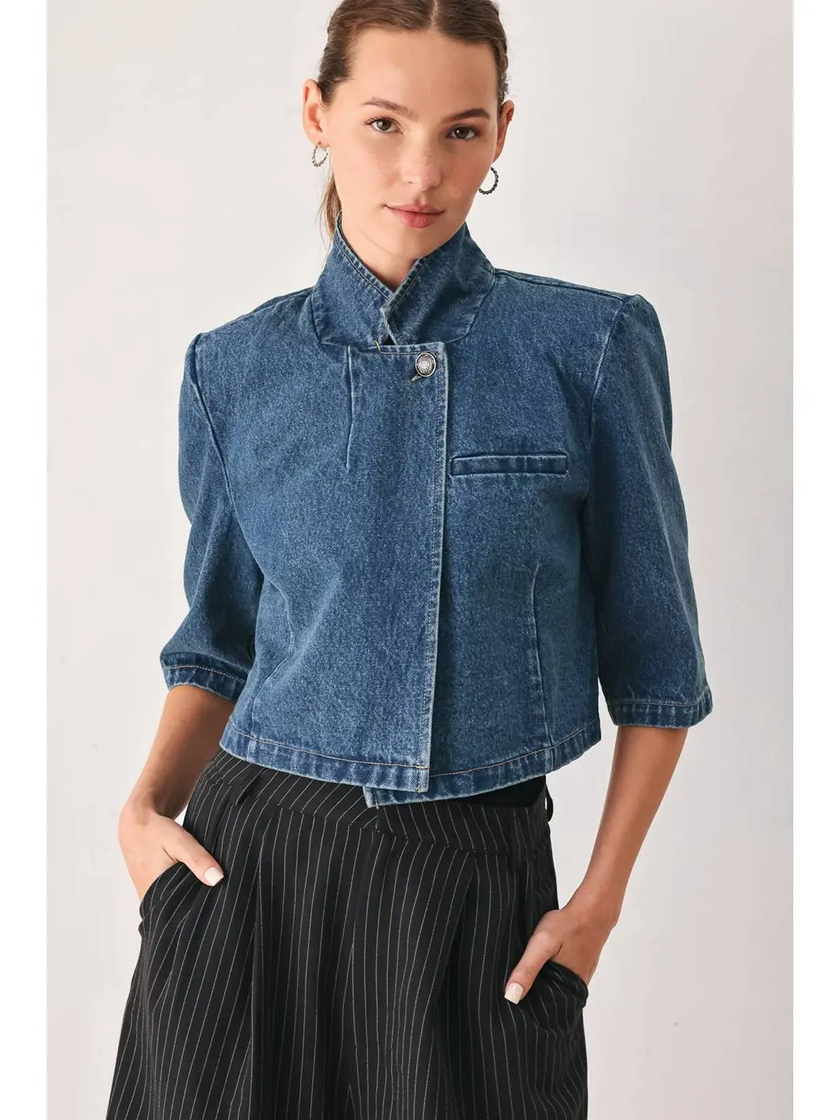 A Denim Crop Jacket