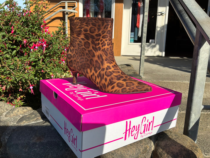 Gold Digger Boot