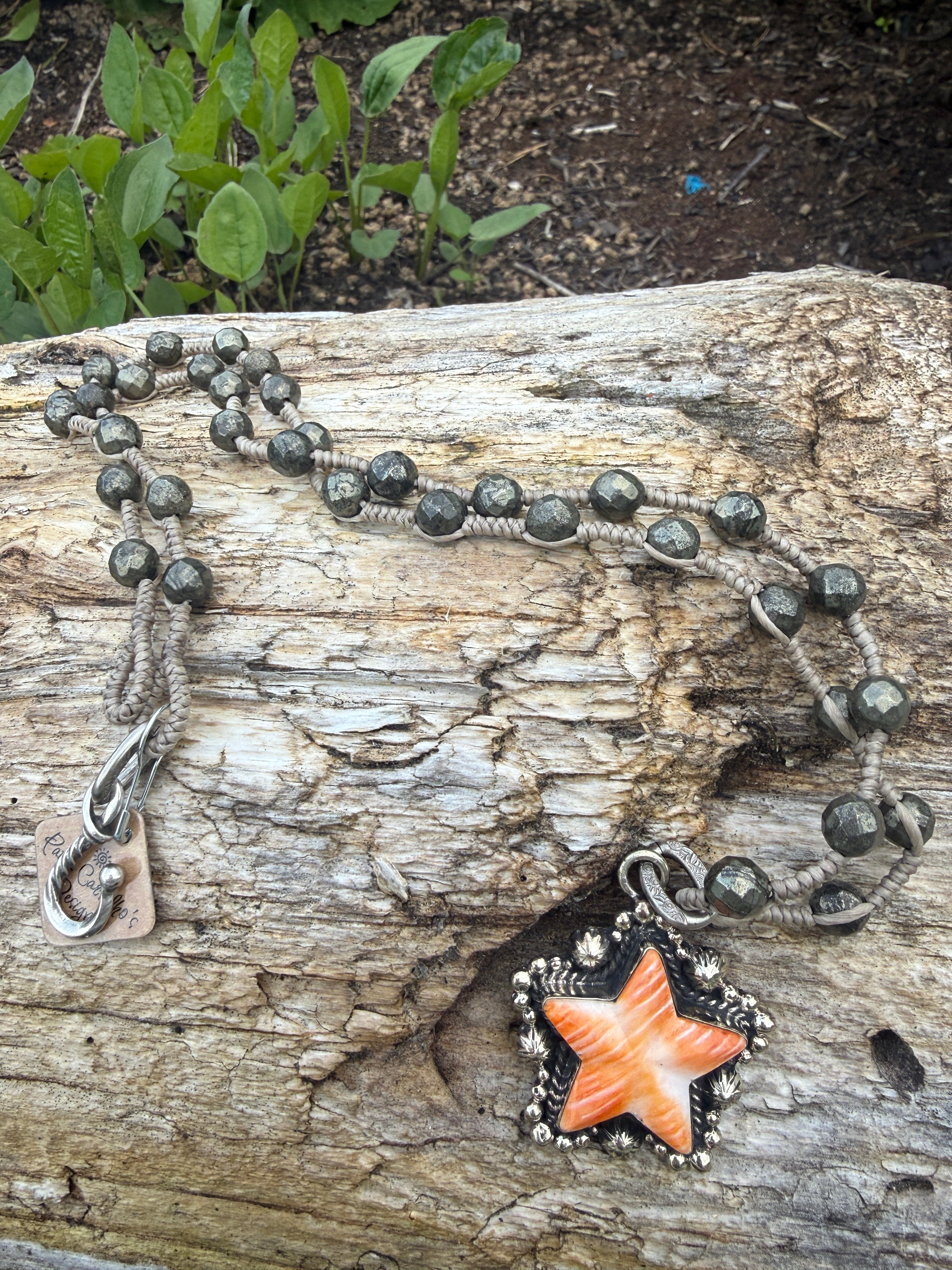 Spiny Oyster Star/Pyrite