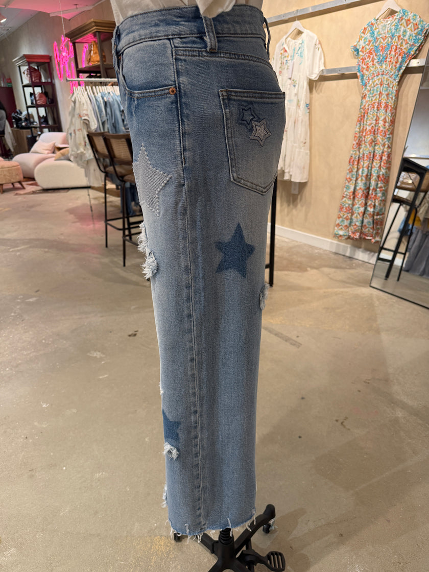 Fatima Pant left leg