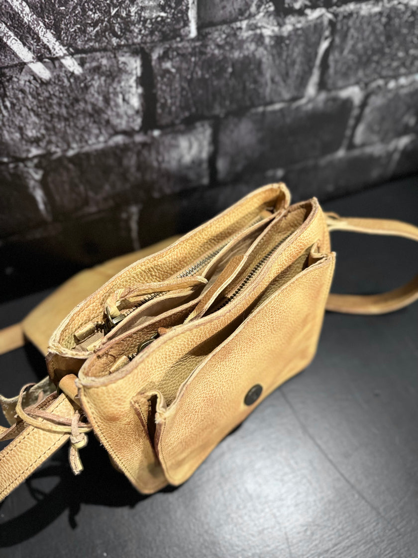 Essex Crossbody Wallet Bag