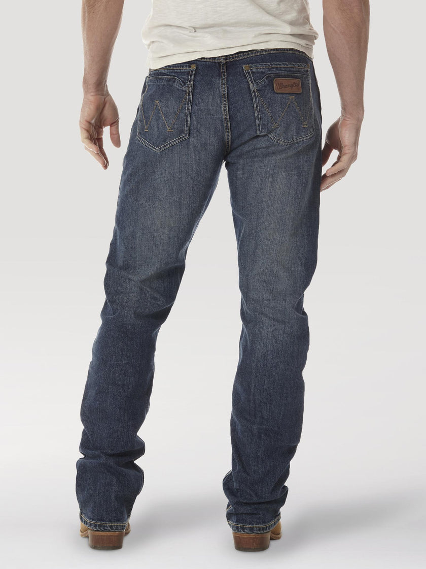 Wrangler Retro Slim Fit Bootcut Jean, layton-back