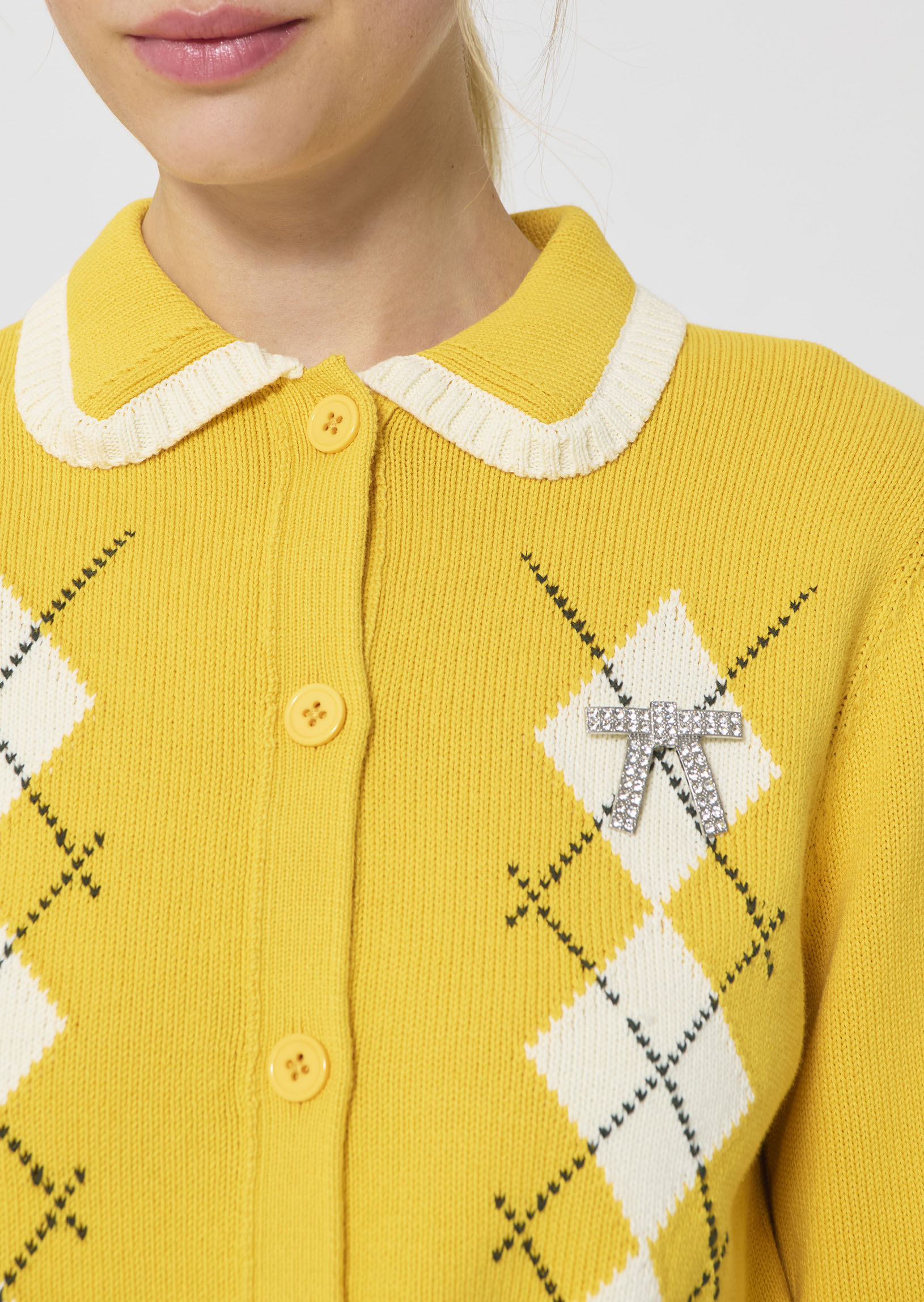Giulian Cardigan yellow close up