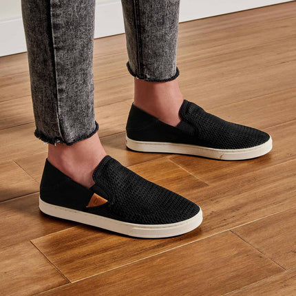 Pehuea Women's Classic Slip On Sneaker Shoes black/black front/side