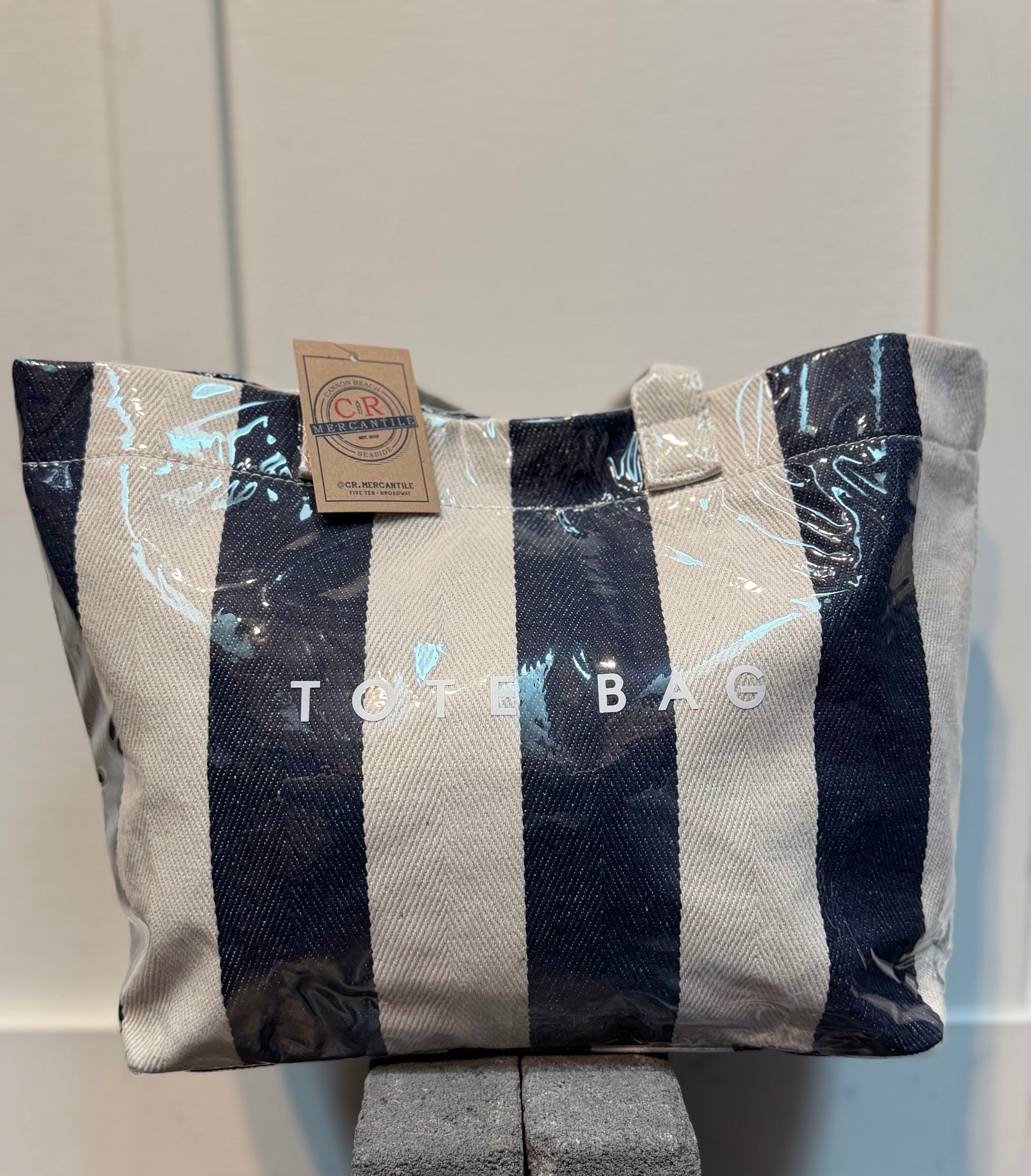 Everyday Adventure Bag Navy and Beige