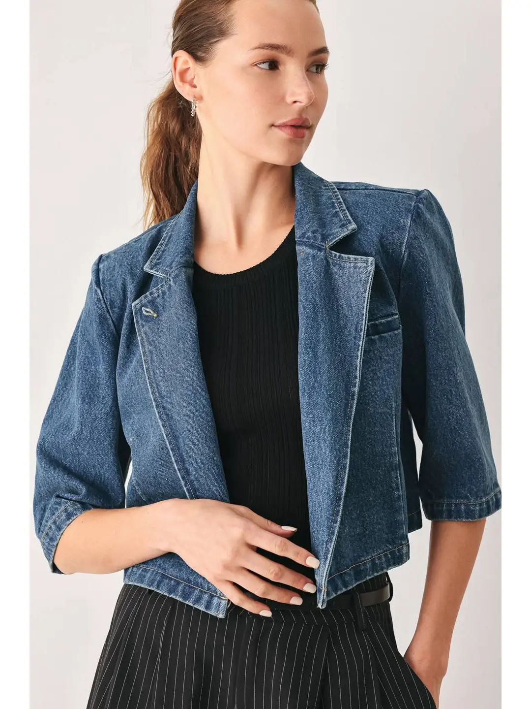 A Denim Crop Jacket