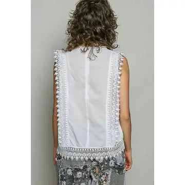 floral scalloped Lace EMB Blouse-back