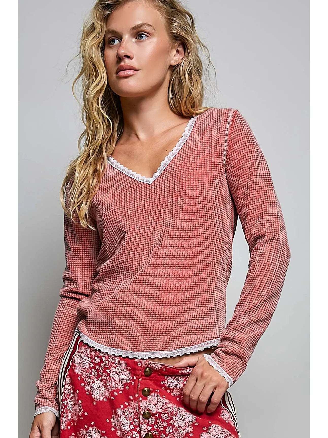 Bobbi Vintage Overlock Trim Knit Top
