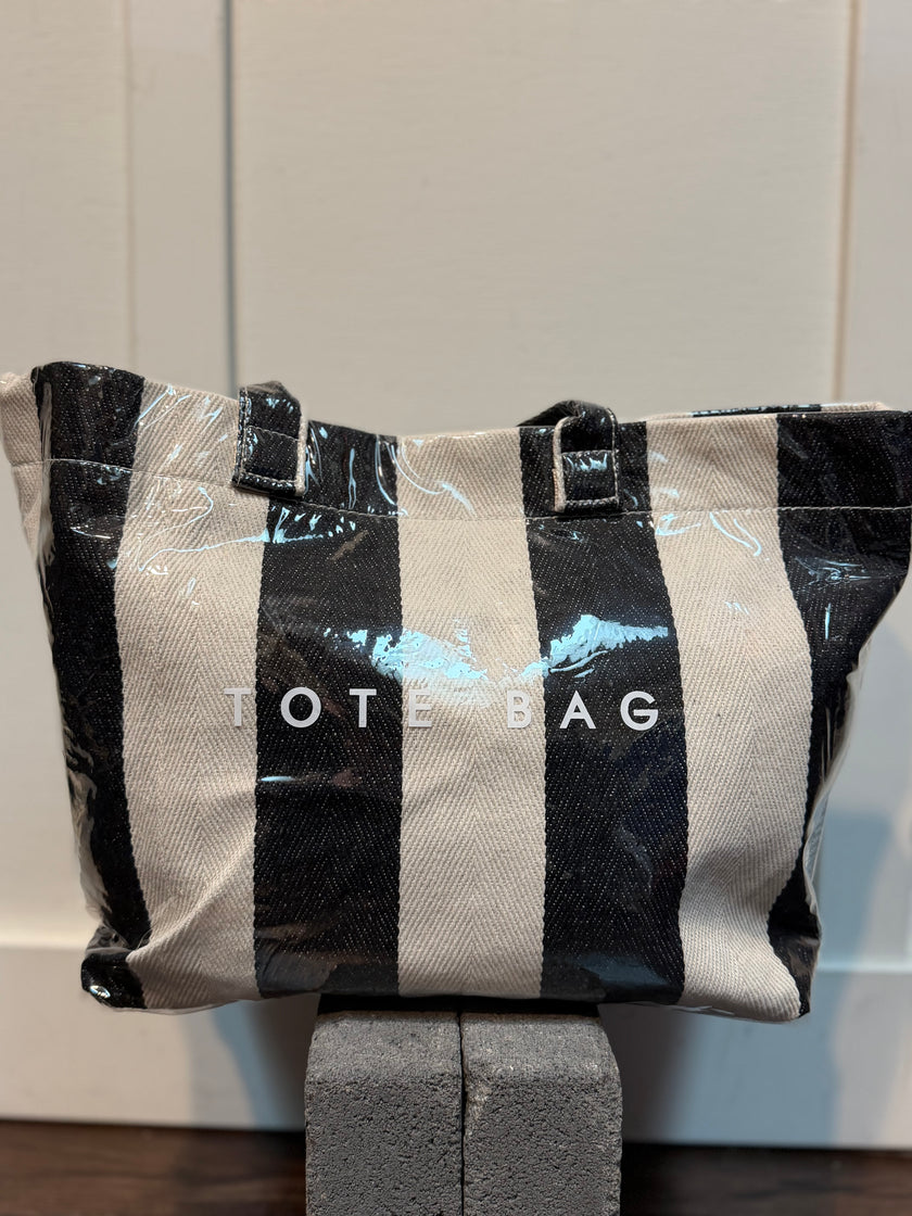 Everyday Adventure Bag Black and Beige