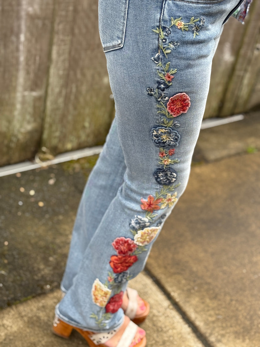 Driftwood KELLY X BLOSSOM RE-EDITION details