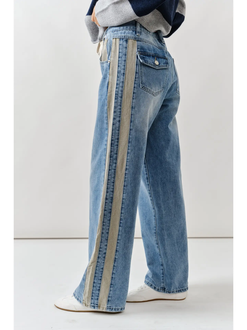Contrast Line Detail Slouchy Straight Jean side